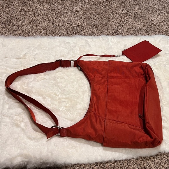 Baggallini Hobo Classic Style Tote, Tomato Color - Picture 4 of 6